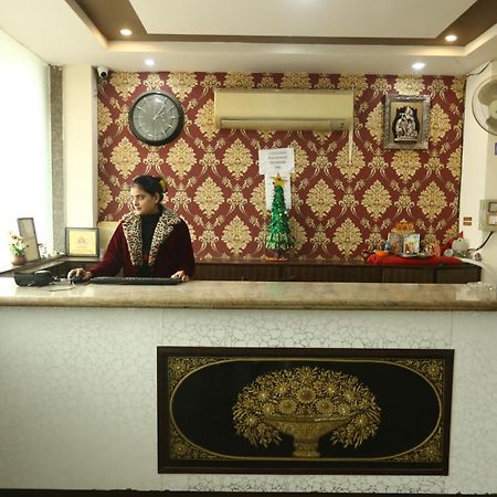 24 Hotel & Resort Agra  Esterno foto