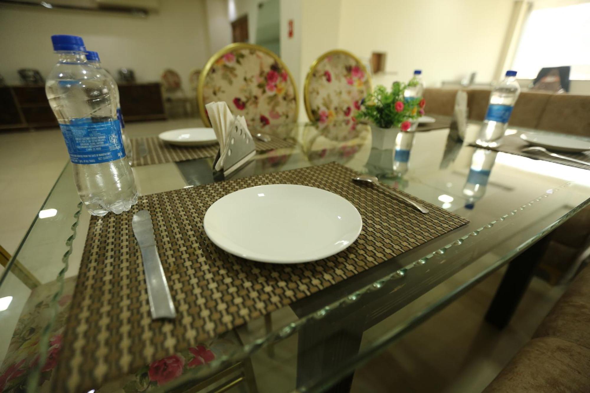 24 Hotel & Resort Agra  Esterno foto