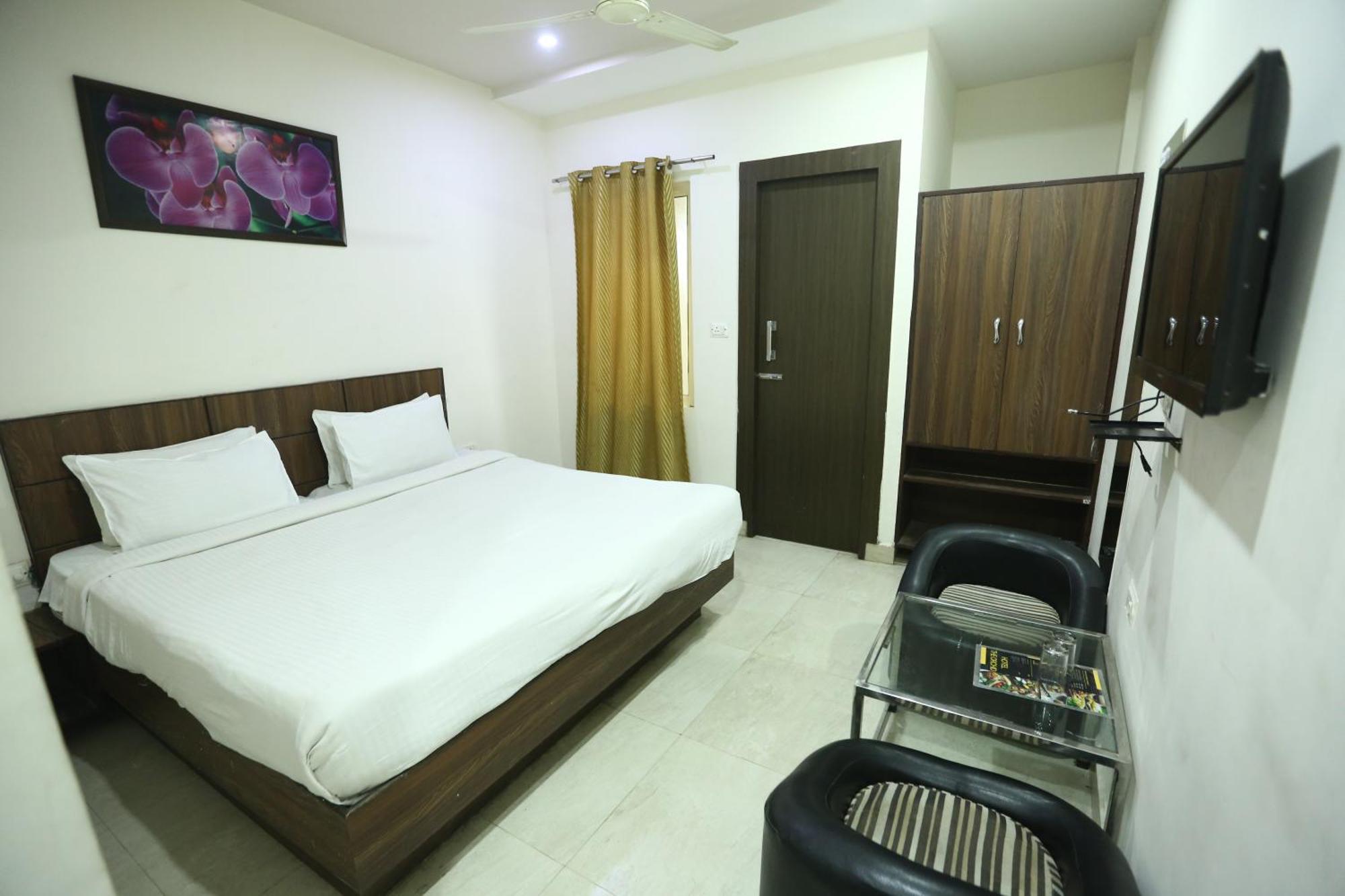24 Hotel & Resort Agra  Esterno foto