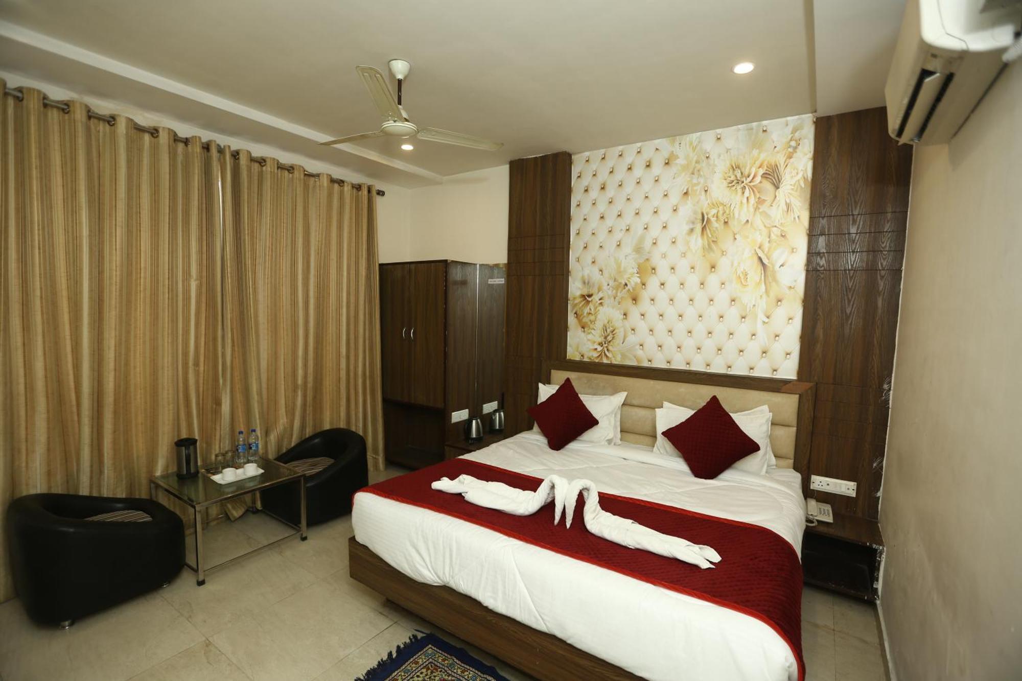 24 Hotel & Resort Agra  Esterno foto