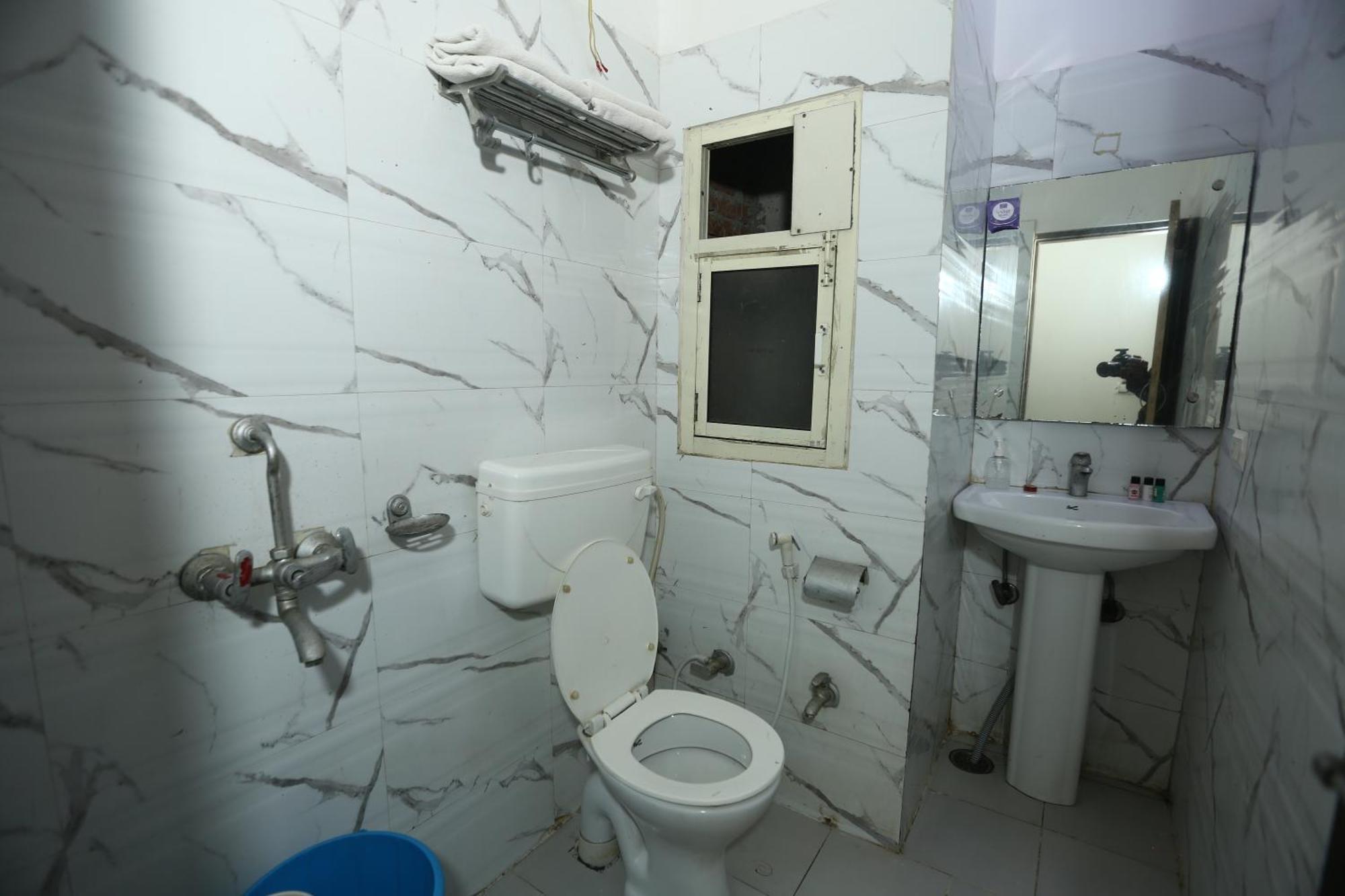 24 Hotel & Resort Agra  Esterno foto