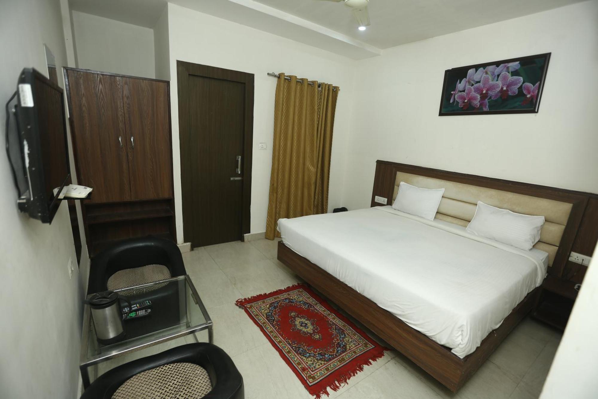 24 Hotel & Resort Agra  Esterno foto