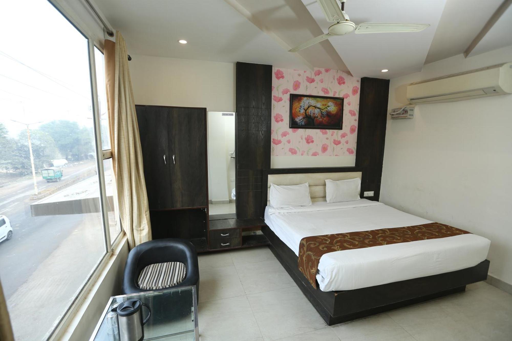 24 Hotel & Resort Agra  Esterno foto